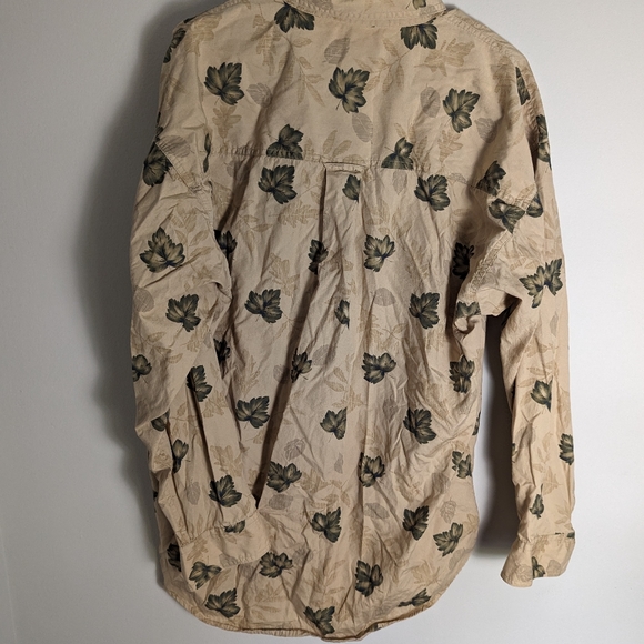 Chaps fall leaf mens shirt size large. Seasonal. - Picture 3 of 3